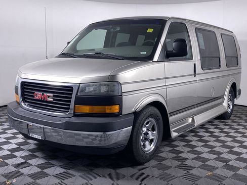 Used 2003 GMC Savana 1500 w/ Preferred Equipment Group 3 RWD image 27