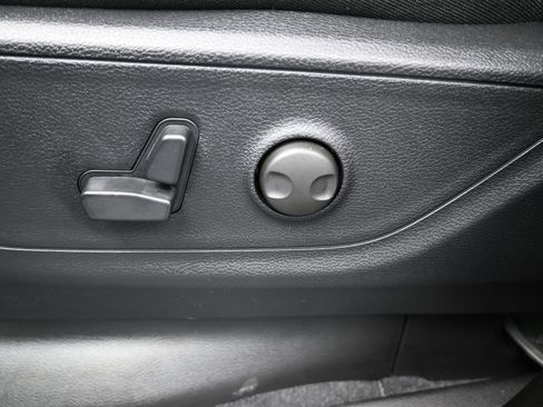 New 2026 RAM 1500 2WD Crew Cab image 31