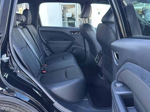 Used 2025 Subaru Forester Limited w/ Popular Package image 20