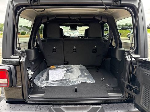 New 2026 Jeep Wrangler Unlimited Sport AWD/4WD image 21