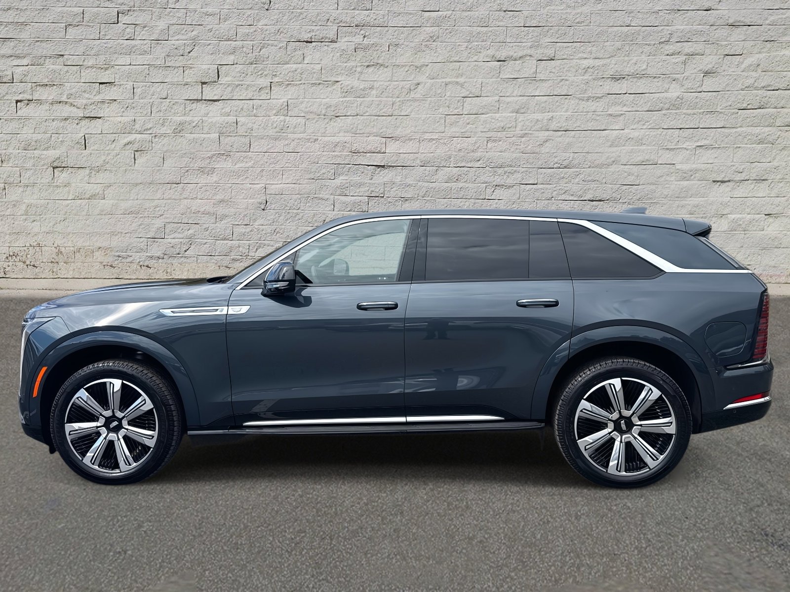 New 2025 Cadillac Escalade IQ Luxury 1 AWD/4WD image 2