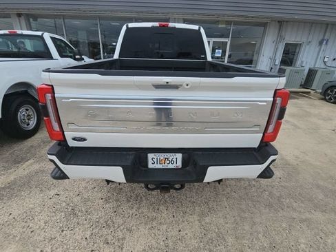 Used 2023 Ford F250 Platinum AWD/4WD image 7
