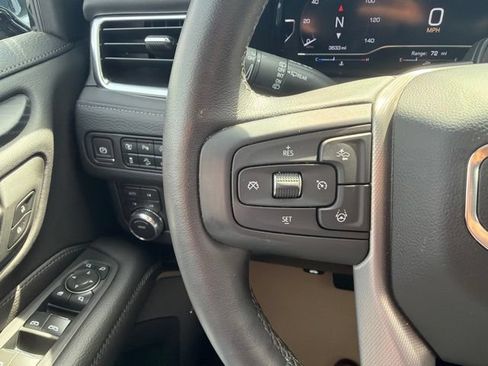 Used 2024 GMC Yukon Denali w/ Advanced Technology Package AWD/4WD image 31