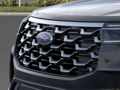 New 2026 Ford Explorer Platinum RWD image 17