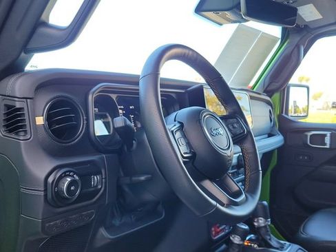 Used 2025 Jeep Wrangler Unlimited Rubicon 392 AWD/4WD image 15