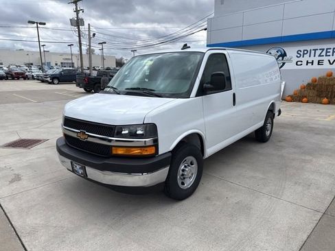 New 2025 Chevrolet Express 2500 w/ Driver Convenience Package image 8