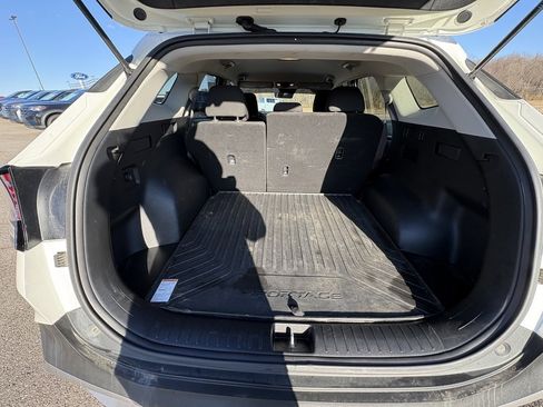 Used 2023 Kia Sportage LX image 17