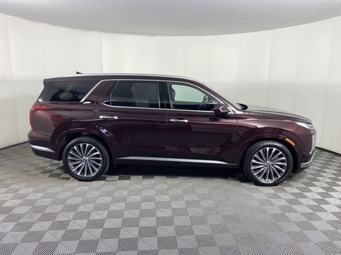Used 2023 Hyundai Palisade Calligraphy w/ Cargo Package AWD/4WD image 8