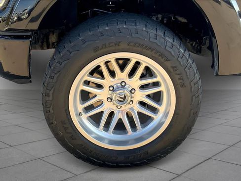 Used 2022 Ford F150 Lariat w/ FX4 Off-Road Package image 9