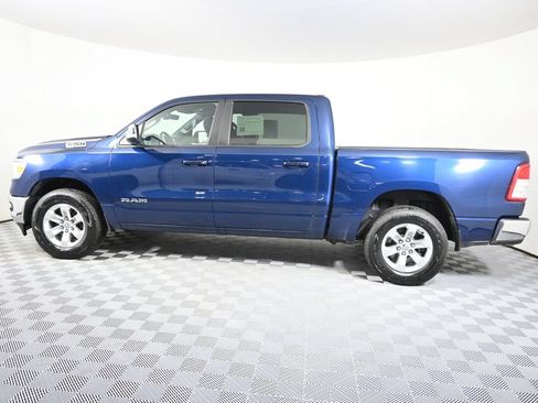 Used 2022 RAM 1500 Big Horn AWD/4WD image 3