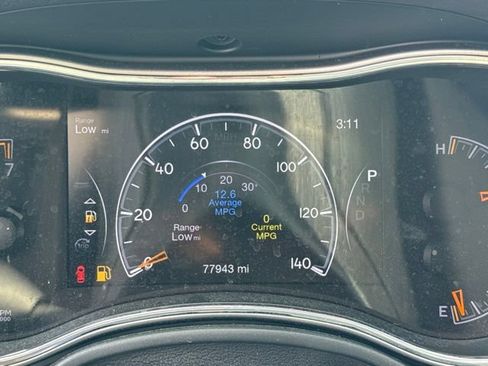 Used 2020 Jeep Grand Cherokee Altitude AWD/4WD image 38