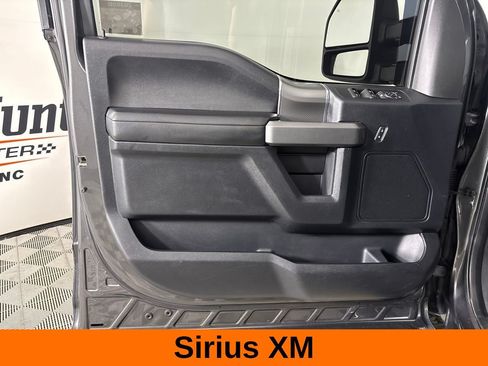 Used 2017 Ford F150 XLT w/ Equipment Group 302A Luxury AWD/4WD image 9
