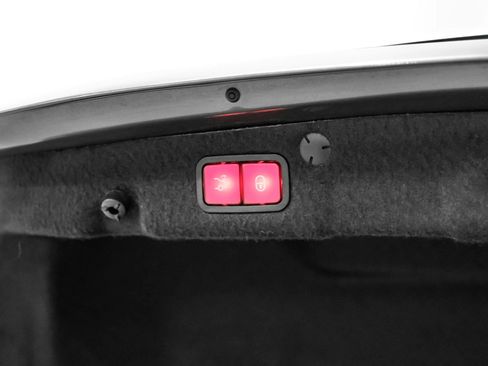 Used 2020 Mercedes-Benz C 300 Sedan image 54