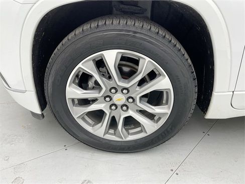 Certified 2021 Chevrolet Traverse Premier image 32