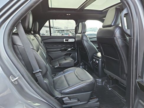 Used 2021 Ford Explorer ST w/ Equipment Group 401A image 24