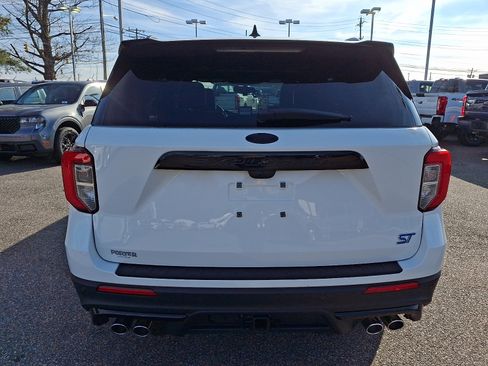 Used 2024 Ford Explorer ST w/ Equipment Group 401A image 9