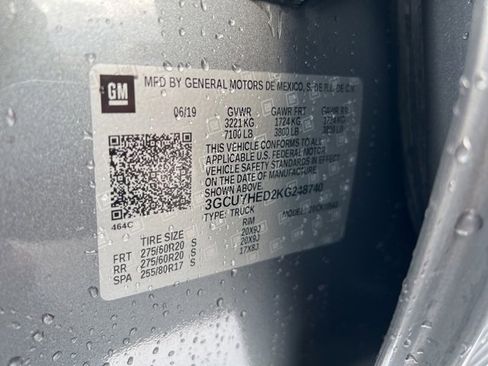 Used 2019 Chevrolet Silverado 1500 High Country w/ Technology Package image 39