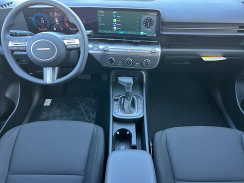 New 2026 Hyundai Kona SE image 4