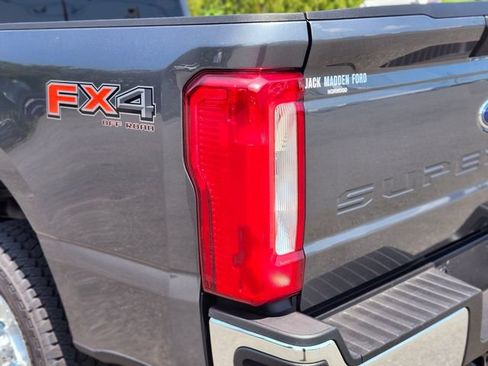 New 2026 Ford F250 XLT w/ FX4 Off-Road Package AWD/4WD image 9