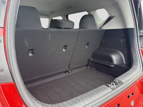 Used 2025 Kia Soul LX w/ LX Technology Package FWD image 17