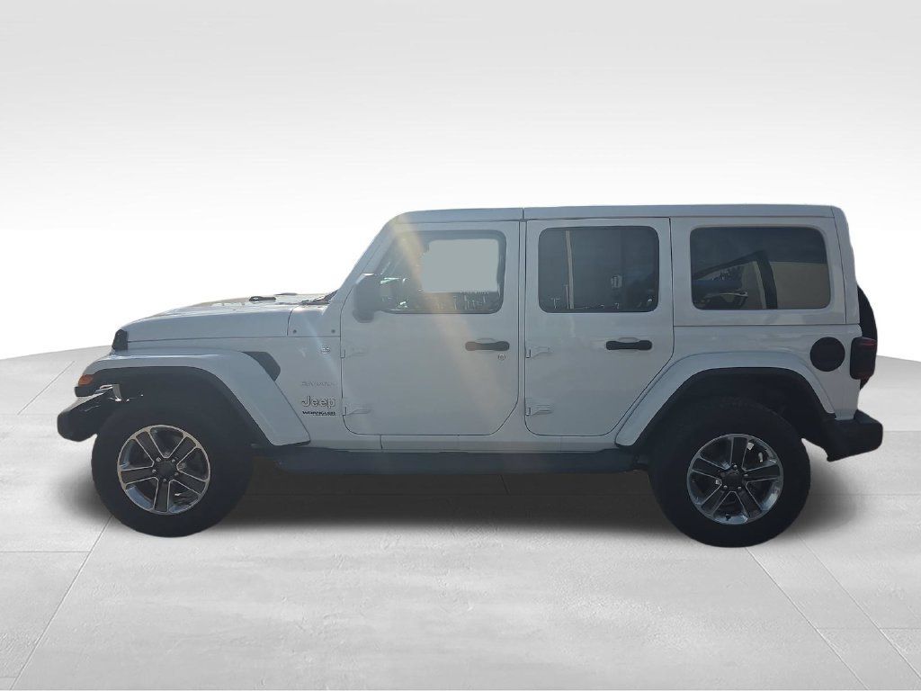 Used 2018 Jeep Wrangler Unlimited Sahara AWD/4WD image 2