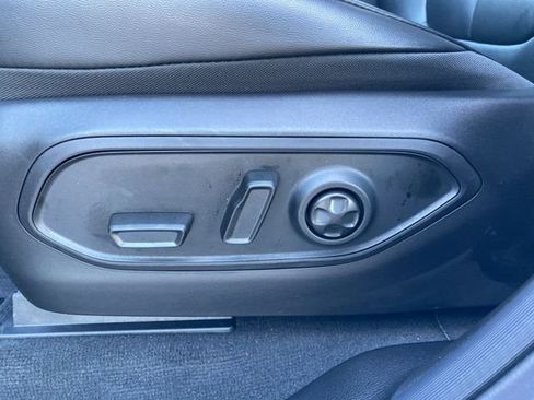 New 2025 Jeep Grand Cherokee Limited image 12