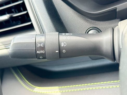 Used 2025 Subaru Ascent Bronze Edition AWD/4WD image 12