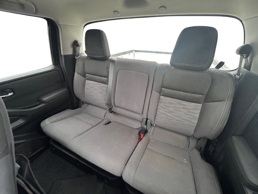 Used 2023 Nissan Frontier SV w/ Technology Package AWD/4WD image 17
