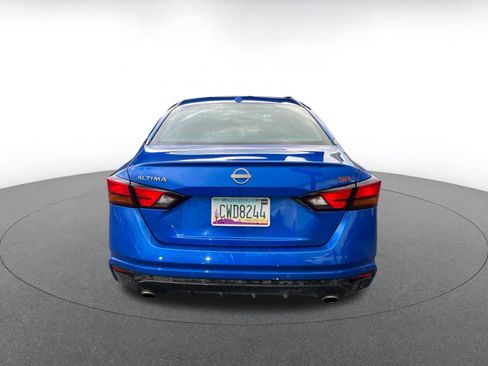 Used 2025 Nissan Altima 2.5 SR image 6