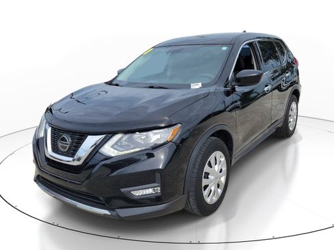 Used 2020 Nissan Rogue S FWD image 3