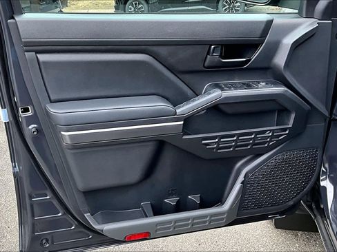New 2026 Toyota Tacoma SR5 AWD/4WD image 10