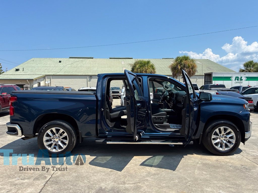 Used 2019 Chevrolet Silverado 1500 LTZ w/ LTZ Plus Package RWD image 19
