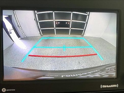 Used 2020 Toyota RAV4 LE AWD/4WD image 18