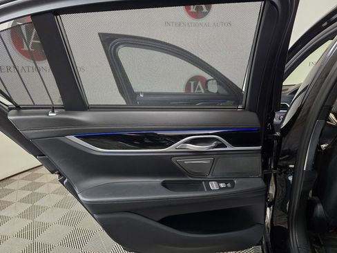 Used 2019 BMW 750i xDrive image 20