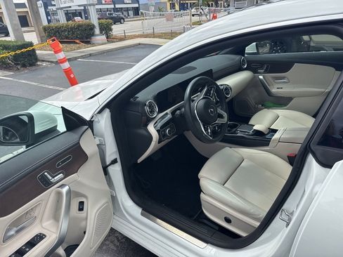 Used 2023 Mercedes-Benz CLA 250 image 4