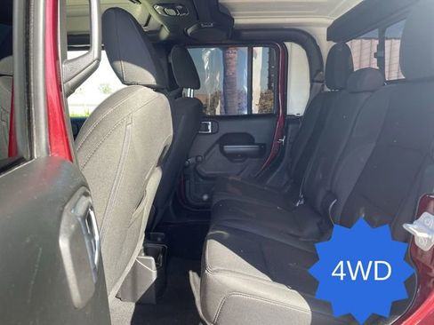 Used 2021 Jeep Gladiator Sport AWD/4WD image 24