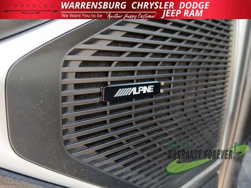 Used 2024 Jeep Wagoneer L Series II w/ Flexible Seating Group image 17