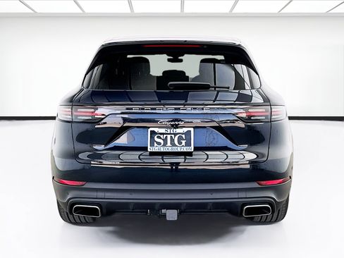 Used 2020 Porsche Cayenne AWD/4WD image 5