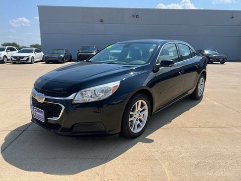 Certified 2016 Chevrolet Malibu LT w/ Power Convenience Package FWD image 2
