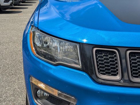 Used 2018 Jeep Compass Trailhawk w/ Leather Interior Group AWD/4WD image 9