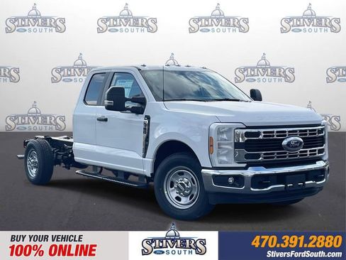New 2026 Ford F350 XL w/ XL Chrome Package image 1