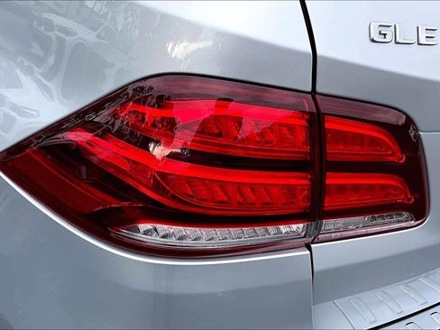 Used 2018 Mercedes-Benz GLE 350 image 28