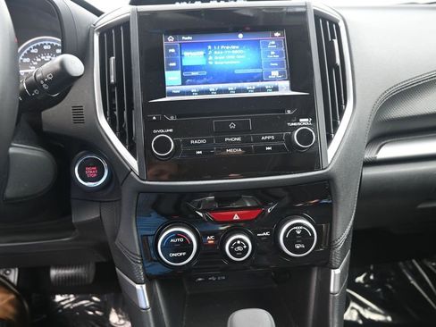 Used 2019 Subaru Forester Premium AWD/4WD image 12