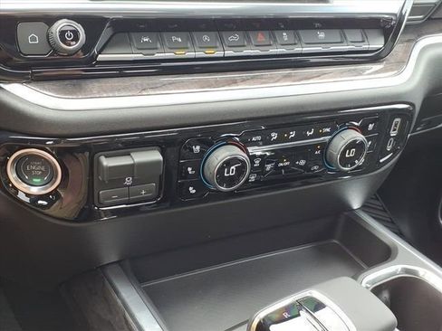 New 2026 Chevrolet Silverado 1500 LTZ w/ LTZ Convenience Package II AWD/4WD image 25