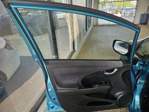 Used 2013 Honda Fit image 19