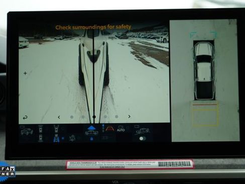 Used 2024 Toyota Tacoma Trailhunter image 33