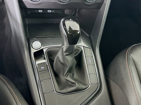 Used 2024 Volkswagen Tiguan Wolfsburg Edition image 24