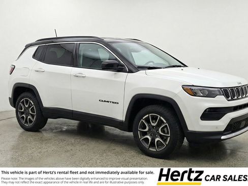 Used 2025 Jeep Compass Trailhawk AWD/4WD image 1