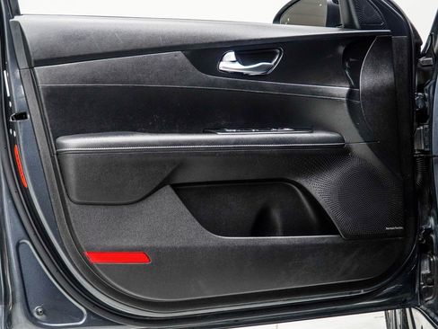 Used 2023 Kia Forte GT-Line w/ GT-Line Premium Package image 30