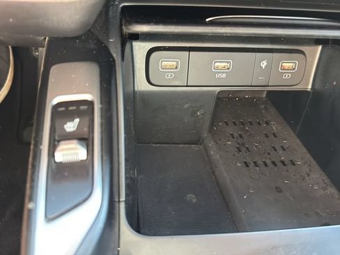 Used 2023 Kia Sorento S w/ Panoramic Sunroof Package FWD image 30